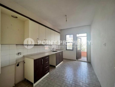 Трёхкомнатная квартира в центре Аланьи, 120 м2, без мебели, в комплексе с садом в 300 метрах от моря-id-2679-фото-2