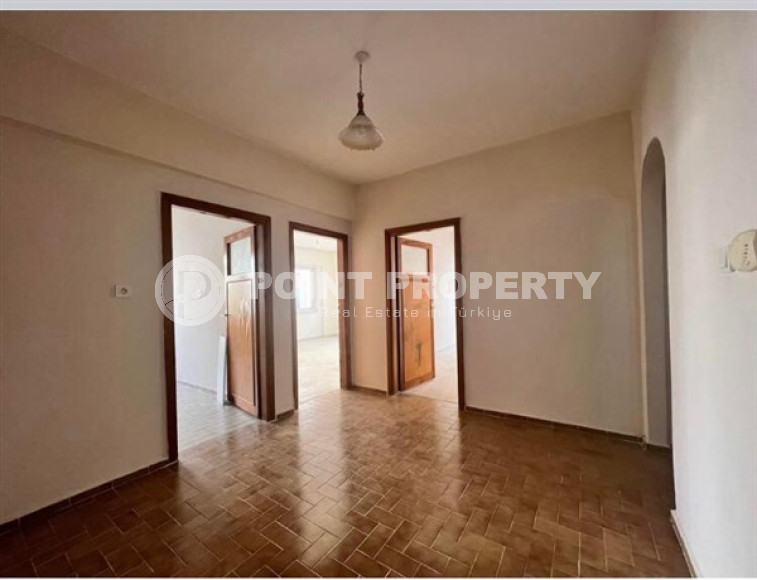 Трёхкомнатная квартира в центре Аланьи, 120 м2, без мебели, в комплексе с садом в 300 метрах от моря-id-2679-фото-3