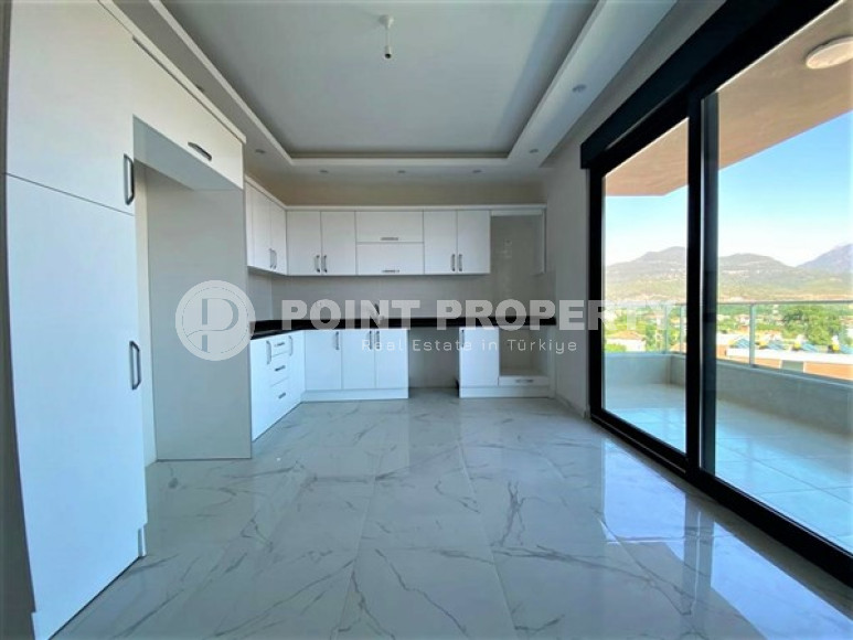 Luxurious five-room penthouse with an area of 220 m2, in the Ciplakli area, northern part of Alanya, in a quiet location and distance from the sea-id-2681-photo-3