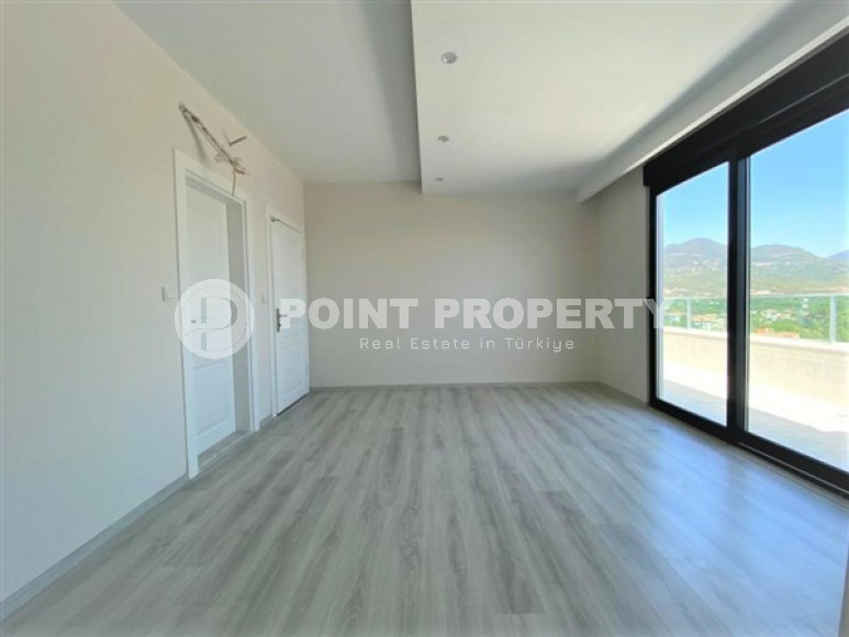 Luxurious five-room penthouse with an area of 220 m2, in the Ciplakli area, northern part of Alanya, in a quiet location and distance from the sea-id-2681-photo-7