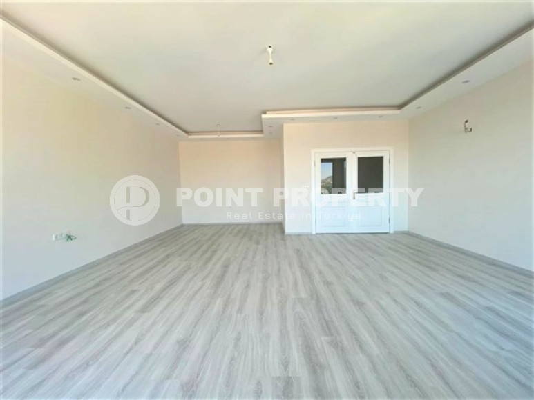 Luxurious five-room penthouse with an area of 220 m2, in the Ciplakli area, northern part of Alanya, in a quiet location and distance from the sea-id-2681-photo-11