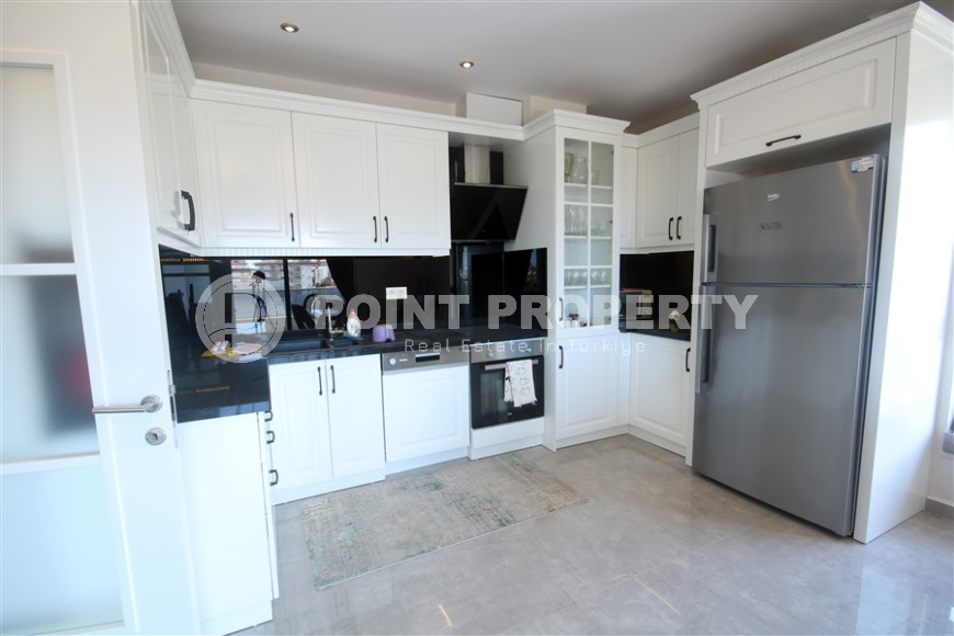 Spacious four bedroom duplex, 220m², overlooking Alanya Castle in Alanya - Oba-id-1236-photo-7