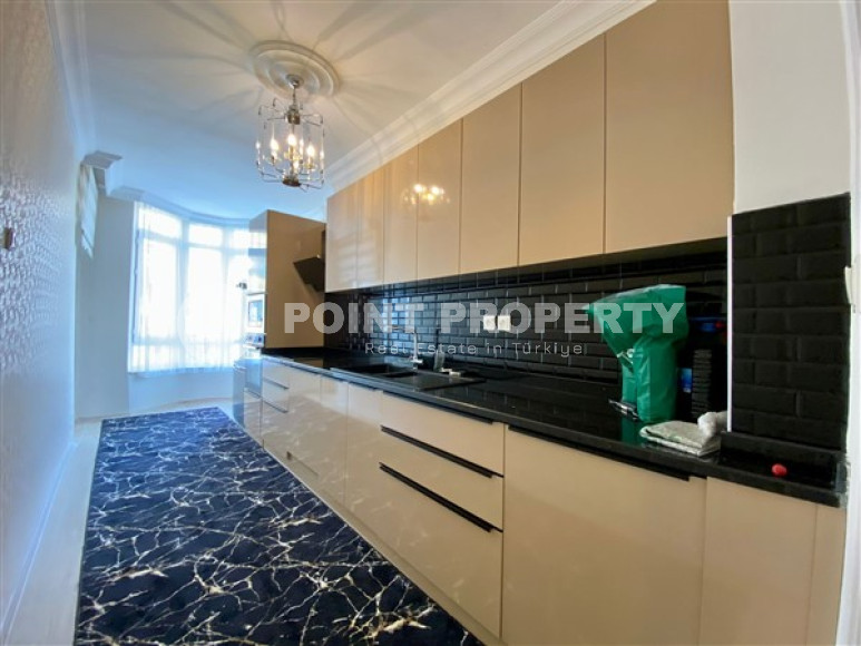 Готовая к заезду, объёмная квартира 3+1 с отдельной кухней, расположенная в районе Оба, Аланья, 156 м2-id-2684-фото-5