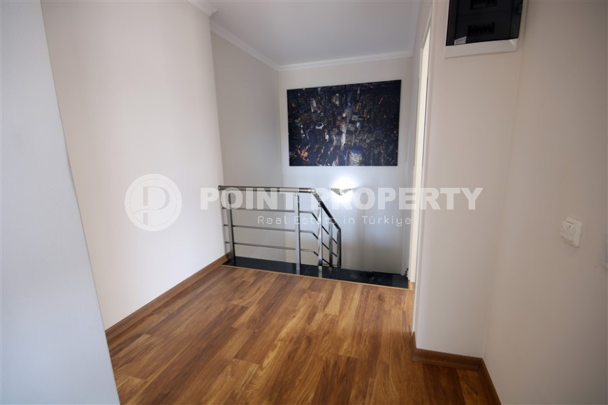 Spacious four bedroom duplex, 220m², overlooking Alanya Castle in Alanya - Oba-id-1236-photo-11