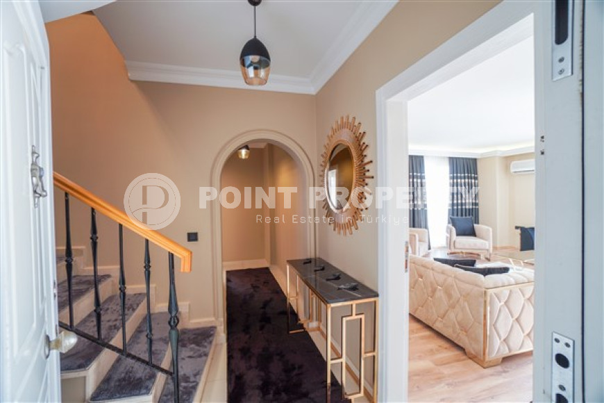 Volumetric penthouse on the 4th and 5th floors, with quality furniture and a jacuzzi, in the Oba area, with an area of 160 m2-id-2685-photo-8