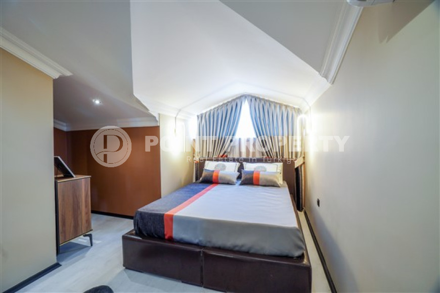 Volumetric penthouse on the 4th and 5th floors, with quality furniture and a jacuzzi, in the Oba area, with an area of 160 m2-id-2685-photo-9