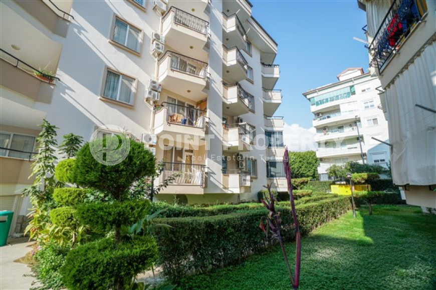 Volumetric penthouse on the 4th and 5th floors, with quality furniture and a jacuzzi, in the Oba area, with an area of 160 m2-id-2685-photo-22