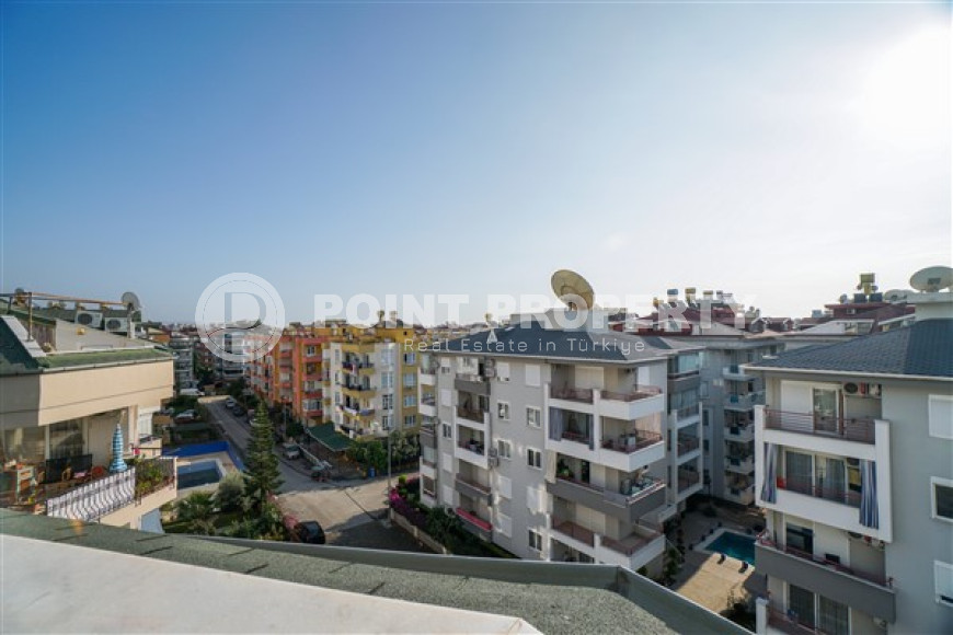 Volumetric penthouse on the 4th and 5th floors, with quality furniture and a jacuzzi, in the Oba area, with an area of 160 m2-id-2685-photo-24