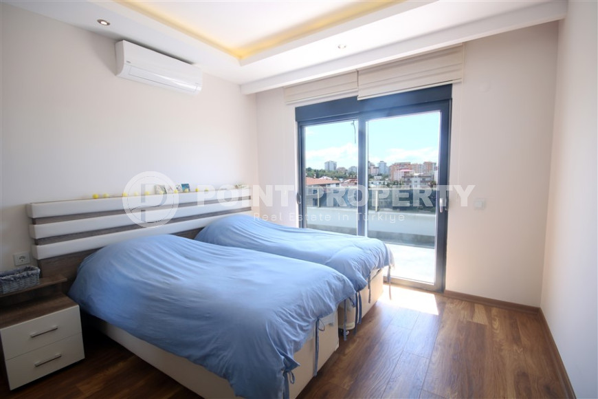 Spacious four bedroom duplex, 220m², overlooking Alanya Castle in Alanya - Oba-id-1236-photo-16