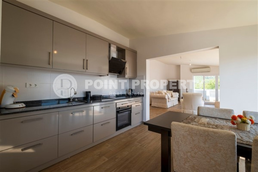 Spacious penthouse 115 m2, on the 4th and 5th floors, in a quiet area of Oba, Alanya, some distance from the sea-id-2687-photo-4