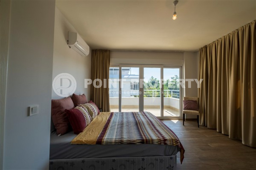 Spacious penthouse 115 m2, on the 4th and 5th floors, in a quiet area of Oba, Alanya, some distance from the sea-id-2687-photo-7