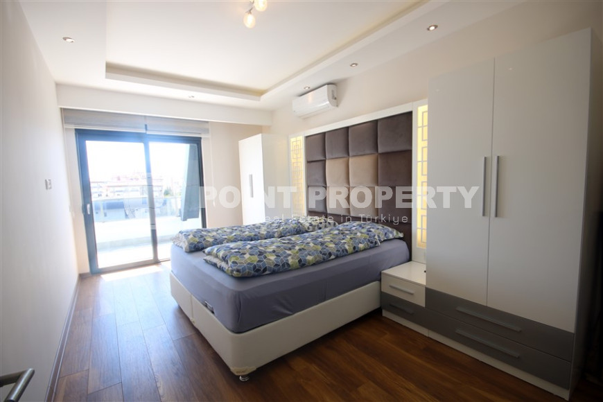 Spacious four bedroom duplex, 220m², overlooking Alanya Castle in Alanya - Oba-id-1236-photo-19