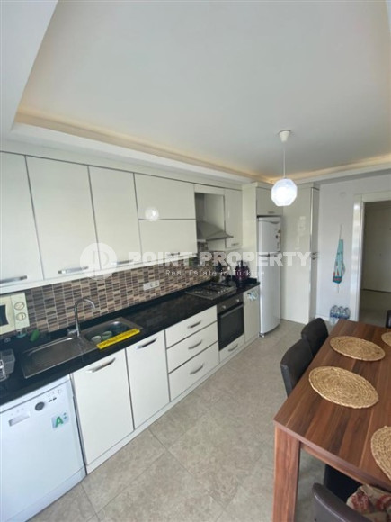 Four-room apartment with mountain views 140 m2, in the Oba area, Alanya, furnished, 2 kilometers from the sea-id-2689-photo-5