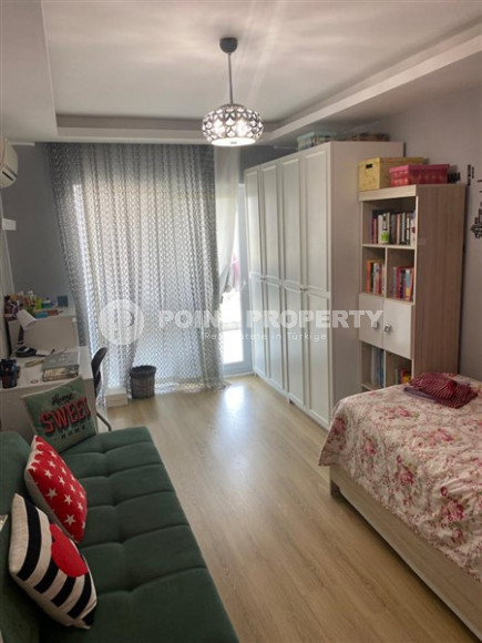 Four-room apartment with mountain views 140 m2, in the Oba area, Alanya, furnished, 2 kilometers from the sea-id-2689-photo-9