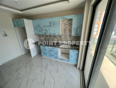 Modern three-room apartment with complete renovation, 400 meters from the sea, Oba, Alanya, 120 m2-id-2690-photo-2