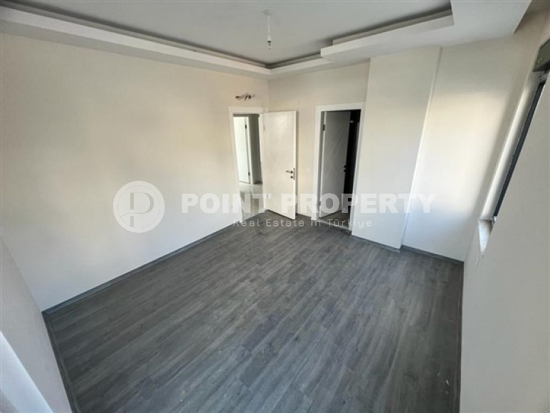 Modern three-room apartment with complete renovation, 400 meters from the sea, Oba, Alanya, 120 m2-id-2690-photo-4