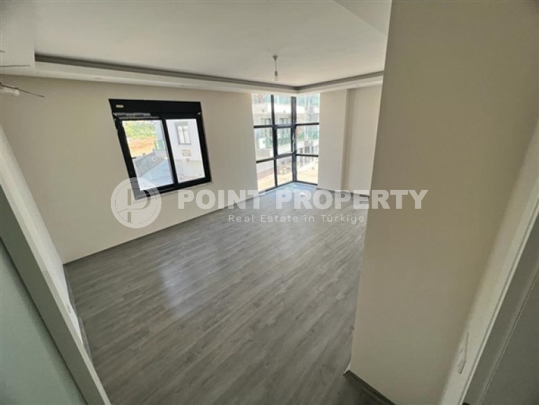 Modern three-room apartment with complete renovation, 400 meters from the sea, Oba, Alanya, 120 m2-id-2690-photo-6