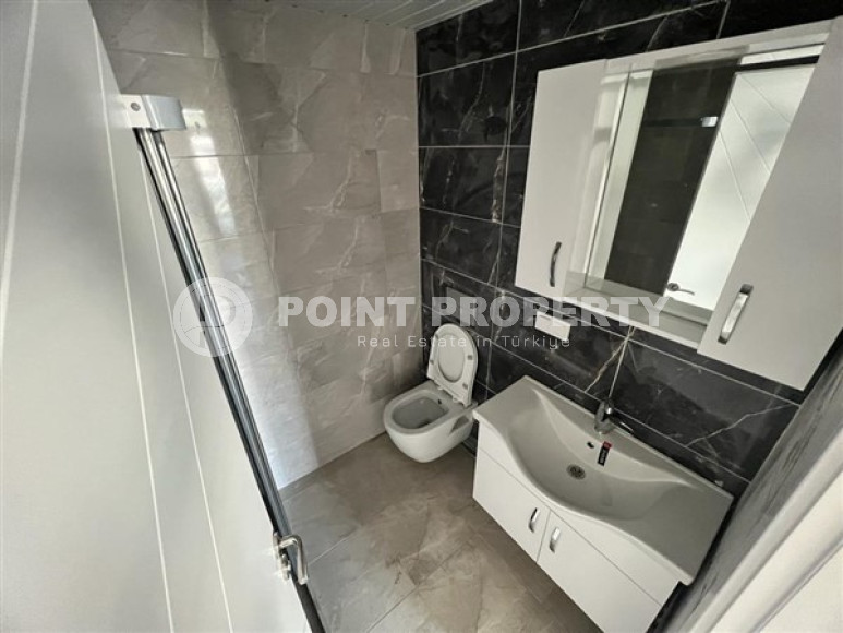 Modern three-room apartment with complete renovation, 400 meters from the sea, Oba, Alanya, 120 m2-id-2690-photo-9