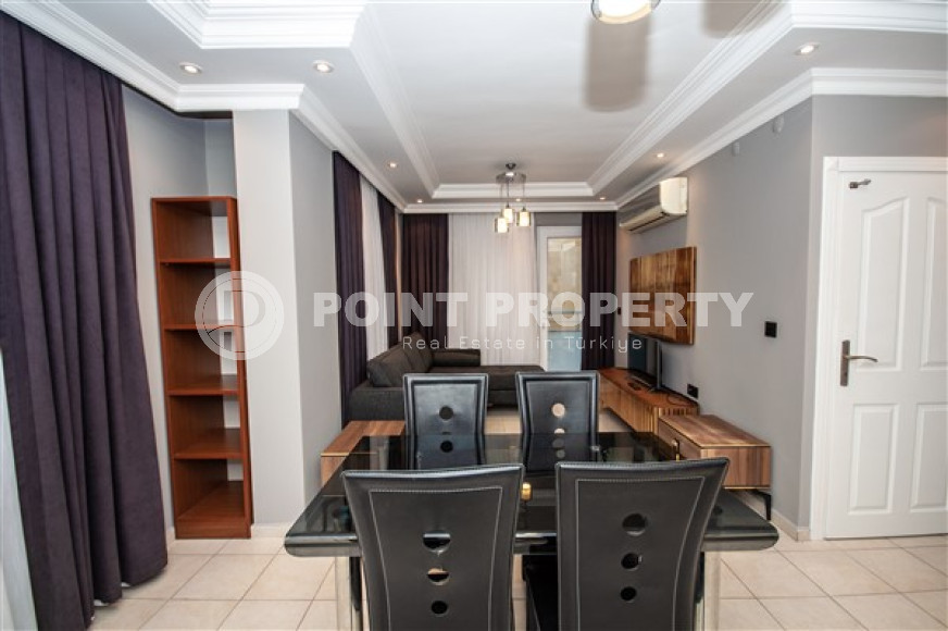 Compact and beautiful 1+1, 65 m2, on the 3rd floor of a low-rise building, 350 meters from the center of Alanya-id-2696-photo-4