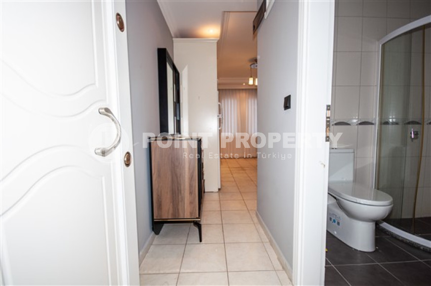 Compact and beautiful 1+1, 65 m2, on the 3rd floor of a low-rise building, 350 meters from the center of Alanya-id-2696-photo-10