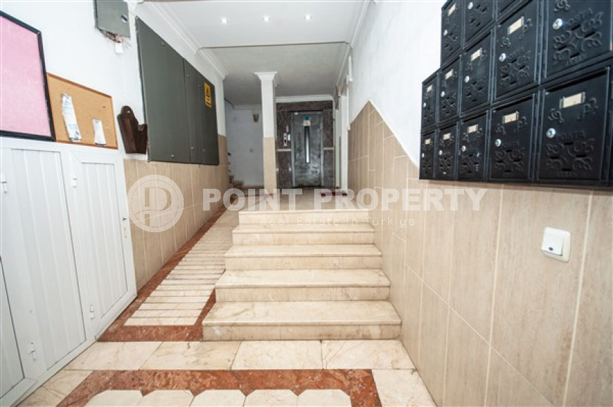 Compact and beautiful 1+1, 65 m2, on the 3rd floor of a low-rise building, 350 meters from the center of Alanya-id-2696-photo-17