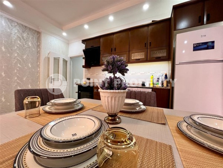 Three-room apartment 120 m2, in a house built in 2012, with sea views, in the center of Alanya-id-2698-photo-6