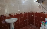 Spacious three-room apartment, in the center of Alanya, on the 2nd floor 250 meters from the sea, 120 m2-id-2701-photo-8