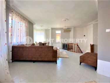 Bright and compact 2+1 penthouse, with a luxurious garden and 300 meters from the sea, Avsallar, Alanya, 110 m2-id-2702-photo-3