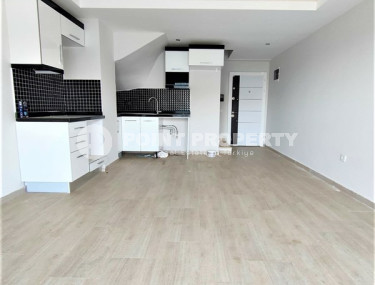 Lovely 3+1 duplex with an area of 110 m2 with fine finishing and a kitchen unit, in a low-rise complex with mountain views, Kestel, Alanya-id-2703-photo-3