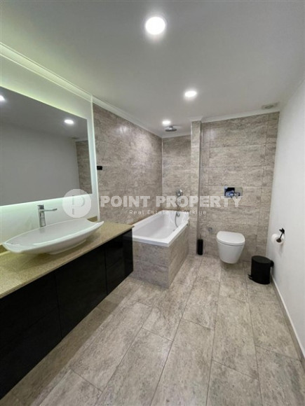 Видовой дуплекс 3+2, на 10 этаже, общей площадью 260 м2, в районе Махмутлар, Аланья-id-2704-фото-11