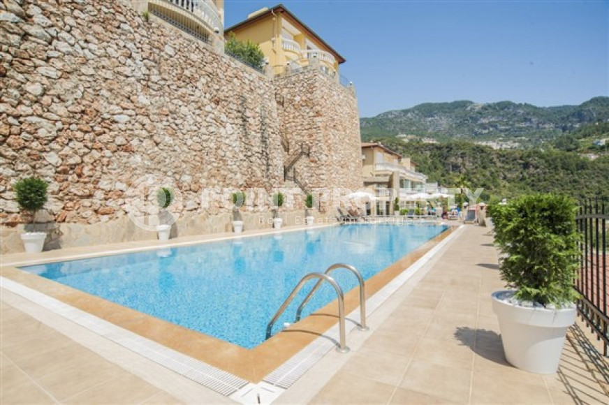 Двухэтажная вилла с тремя спальнями, 250м², с потрясающими видами в районе Тепе, Алания-id-2706-фото-4