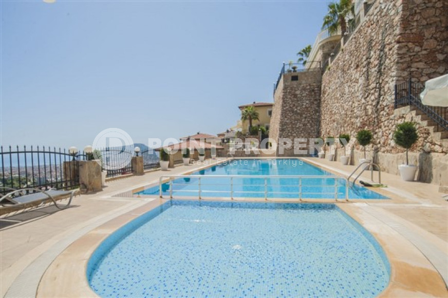 Двухэтажная вилла с тремя спальнями, 250м², с потрясающими видами в районе Тепе, Алания-id-2706-фото-5