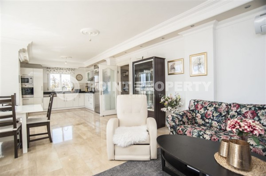 Двухэтажная вилла с тремя спальнями, 250м², с потрясающими видами в районе Тепе, Алания-id-2706-фото-10