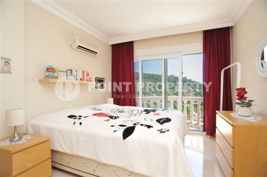 Двухэтажная вилла с тремя спальнями, 250м², с потрясающими видами в районе Тепе, Алания-id-2706-фото-33