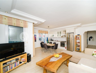 Bright three-room apartment with luxurious balconies, furnished, in Oba area, Alanya, 95 m2-id-2707-photo-2