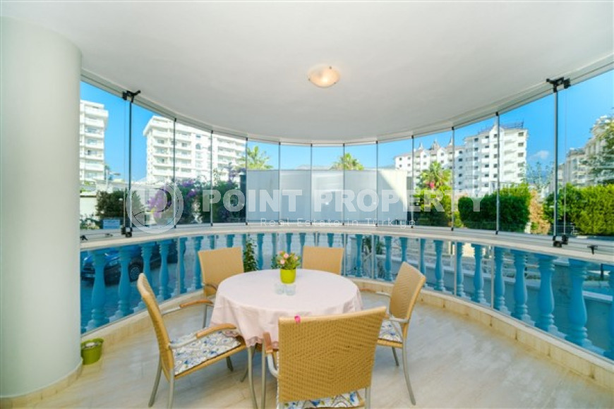 Bright three-room apartment with luxurious balconies, furnished, in Oba area, Alanya, 95 m2-id-2707-photo-4