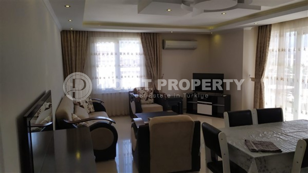 Готовая к проживанию, вместительная трёхкомнатная квартира, с мебелью и бытовой техникой, в районе Тосмур, 110 м2-id-2709-фото-2