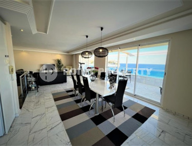 Элитный видовой дуплексе, на первой морской линии, 200 м2 в районе Тосмур, подходит под получение гражданства путём инвестиций в покупку недвижимости-id-2710-фото-2