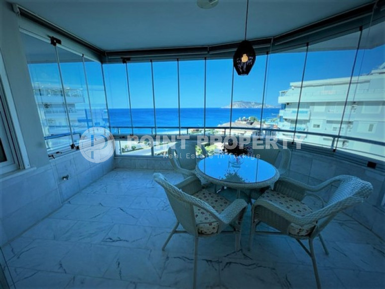 Элитный видовой дуплексе, на первой морской линии, 200 м2 в районе Тосмур, подходит под получение гражданства путём инвестиций в покупку недвижимости-id-2710-фото-13