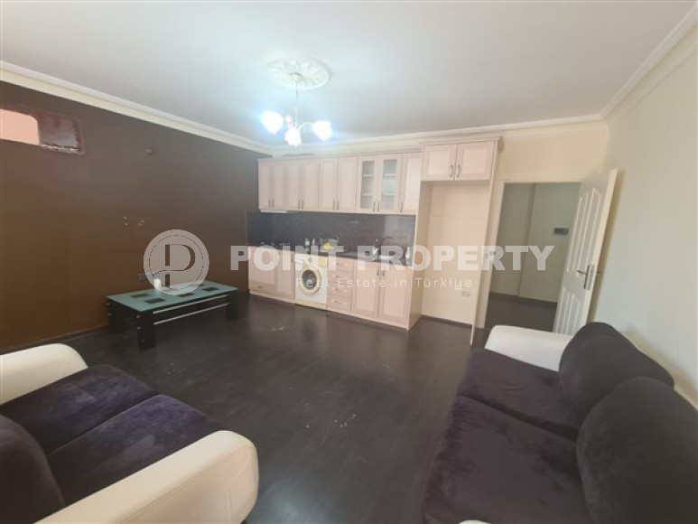 Well-kept one-bedroom apartment, with bathroom and balcony, within walking distance from the attractions of the center of Alanya, 55 m2-id-2711-photo-5