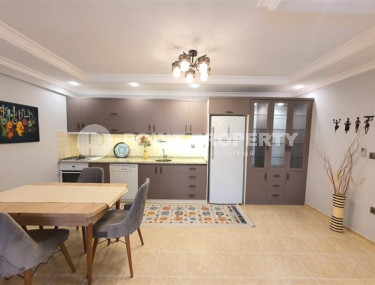 Изысканные трёхкомнатные апартаменты в районе Тосмур, стильно отремонтированные, в комплексе с шикарной инфраструктурой, 110 м2-id-2712-фото-5