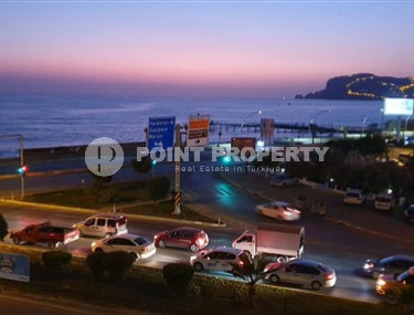 Трёхкомнатная квартира, с видом на море, 110 м2 в районе Тосмур, в 50 метрах от центра района-id-2713-фото-1