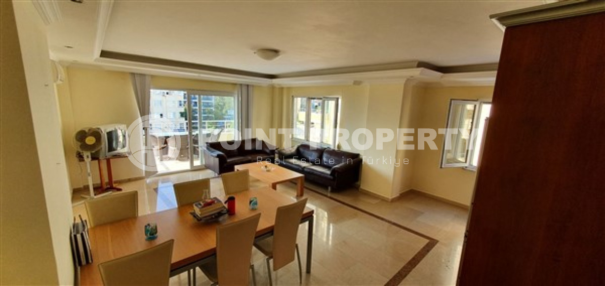 Трёхкомнатная квартира, с видом на море, 110 м2 в районе Тосмур, в 50 метрах от центра района-id-2713-фото-2