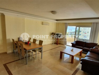 Трёхкомнатная квартира, с видом на море, 110 м2 в районе Тосмур, в 50 метрах от центра района-id-2713-фото-3