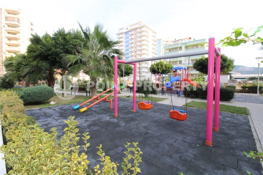 Furnished three-room apartment in Mahmutlar area, 100 m2. 400 meters to the sea.-id-1239-photo-3