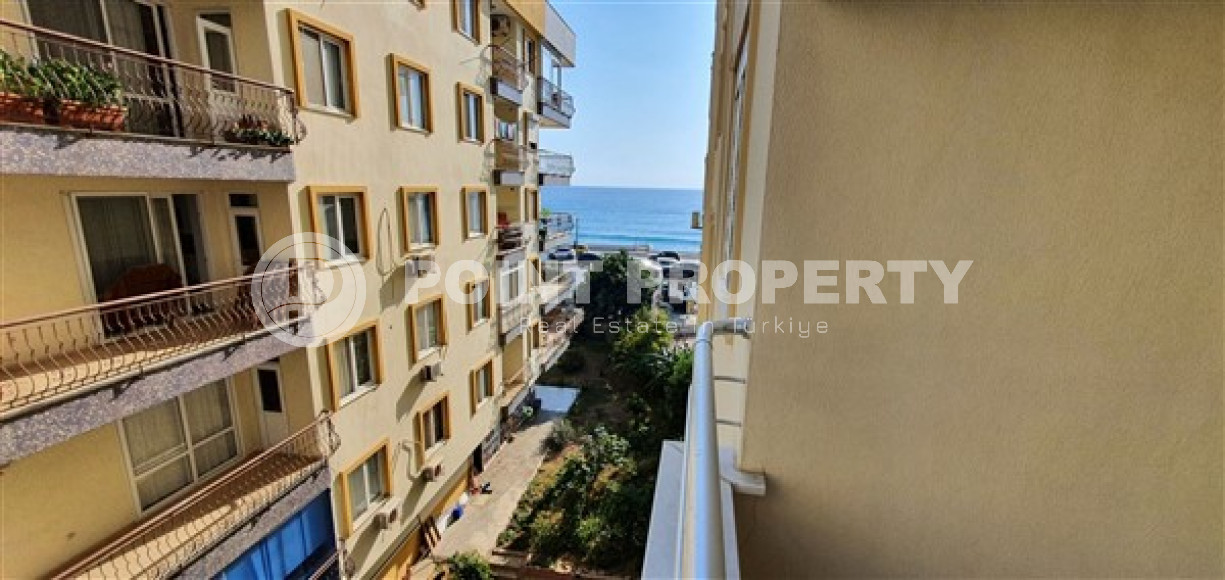 Трёхкомнатная квартира, с видом на море, 110 м2 в районе Тосмур, в 50 метрах от центра района-id-2713-фото-18