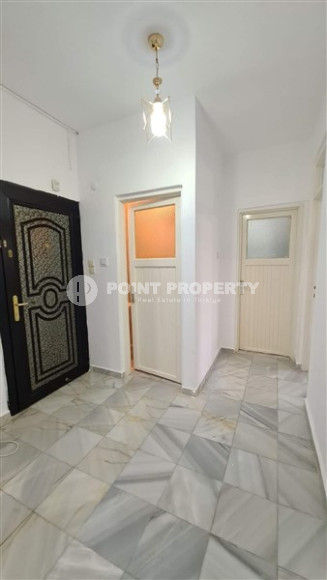 Furnished three-room apartment in Mahmutlar area, 100 m2. 400 meters to the sea.-id-1239-photo-11