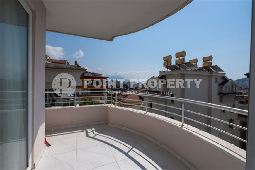 Красивая 2+1 квартира в комплексе 2009 года с бассейном, площадью 90 м2, в центре Аланьи-id-2720-фото-12