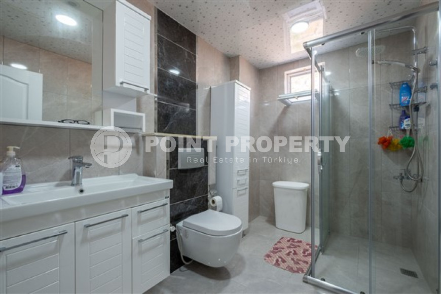 Красивая 2+1 квартира в комплексе 2009 года с бассейном, площадью 90 м2, в центре Аланьи-id-2720-фото-15