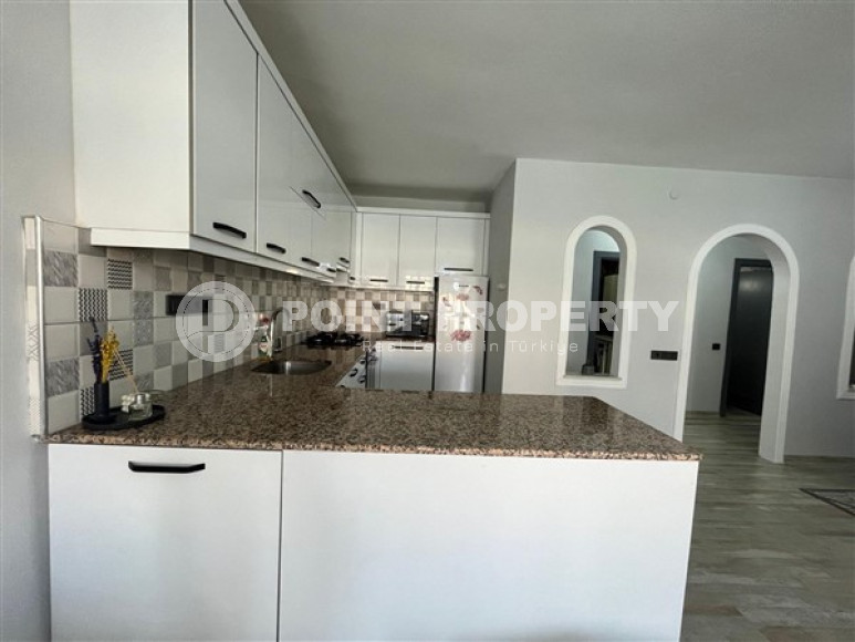 Furnished three-room apartment, 110m², 300m from the sea in Oba, Alanya-id-2723-photo-9